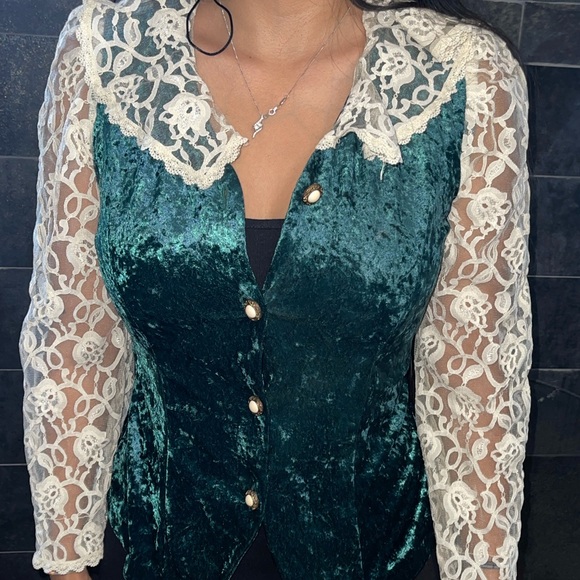 Vintage lace velvet green 80s button blouse - Picture 10 of 12